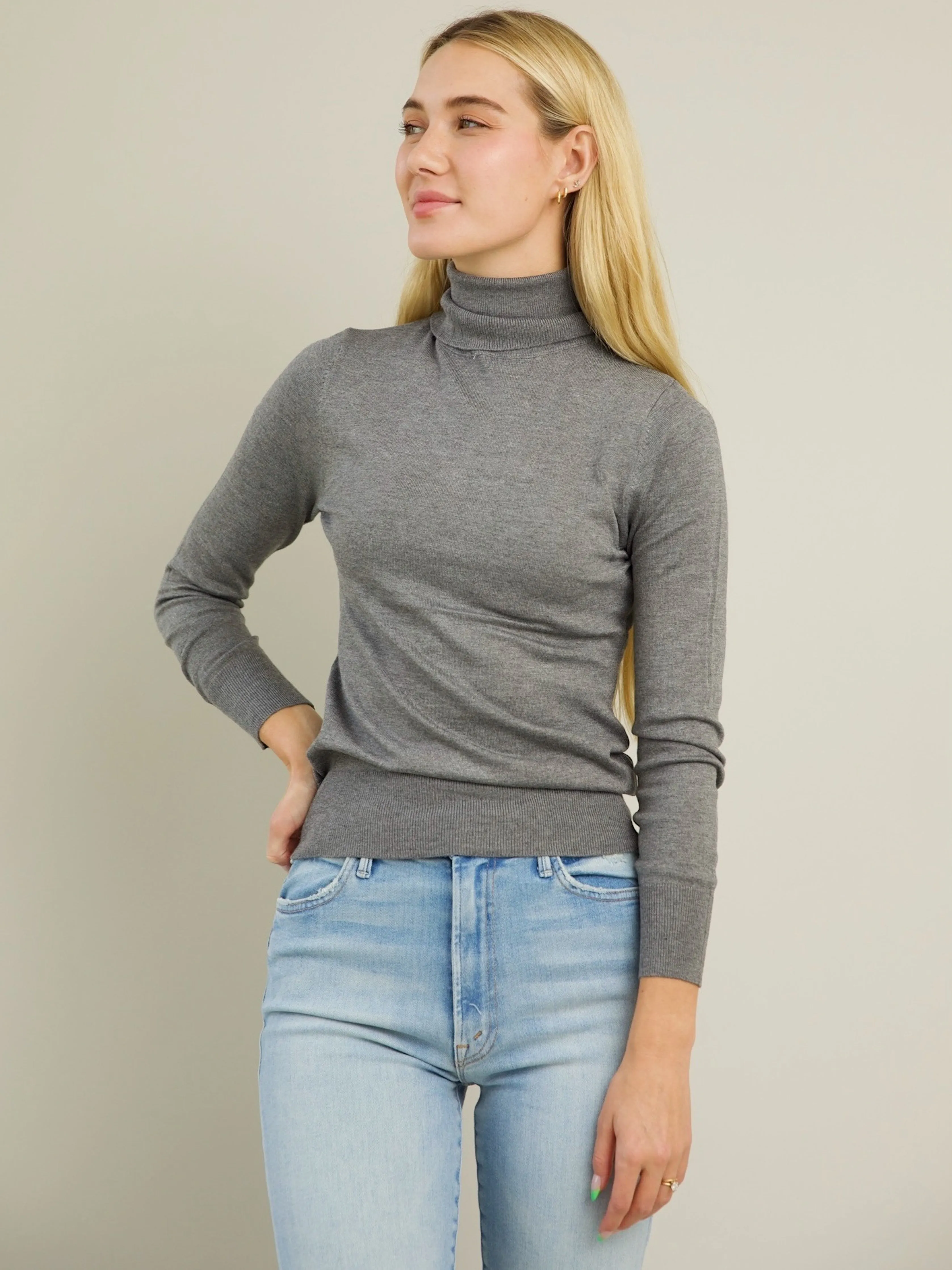 Blythe Turtleneck - Grey