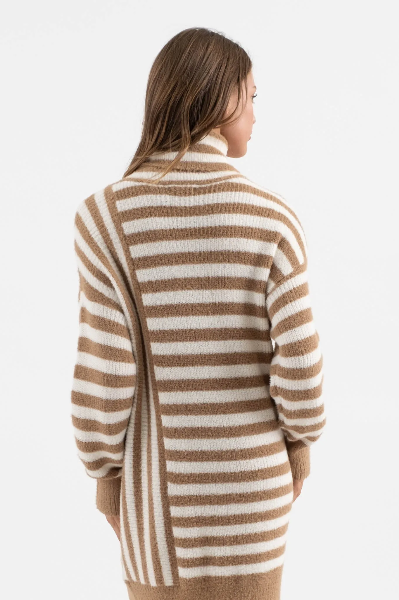 CONTRAST STRIPE TURTLENECK KNIT SWEATER DRESS