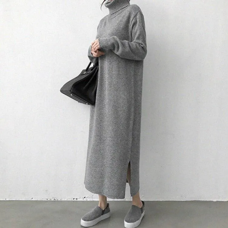 Eleganza Turtleneck Midi Dress