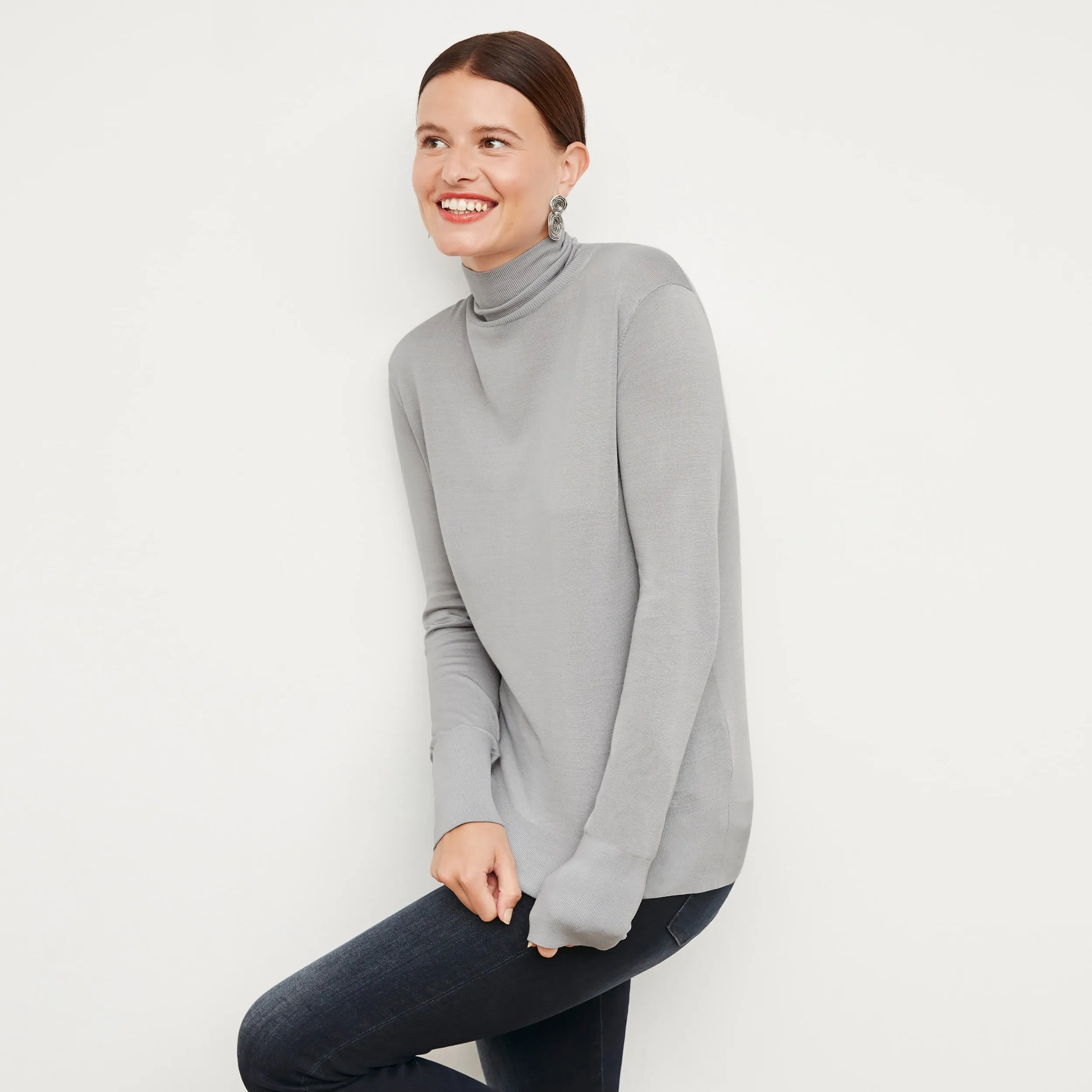 Elizabeth Turtleneck - Silk Jersey :: Pale Gray