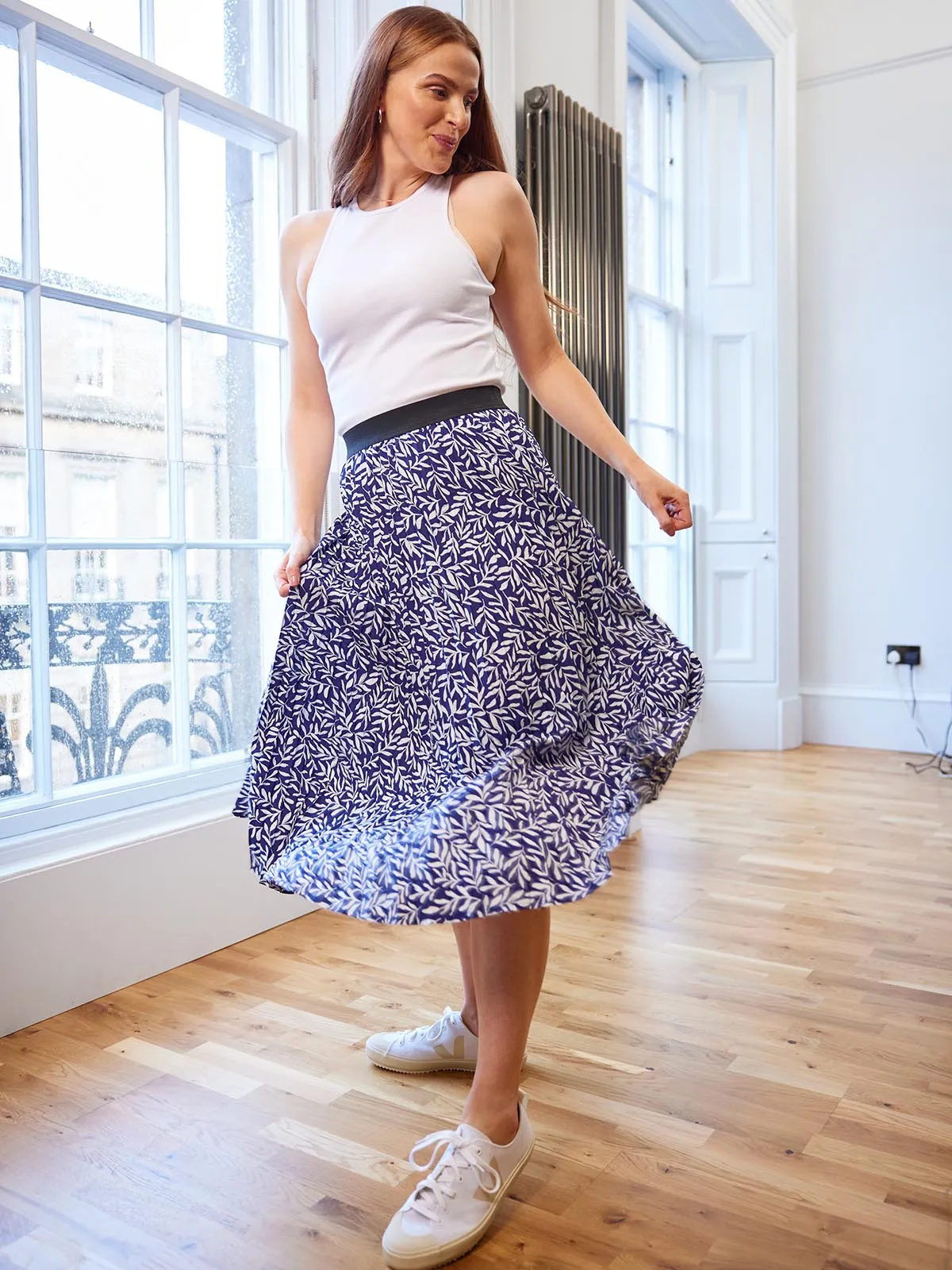 Gill - Pleated Skirt - Navy Abstract Leaf Print