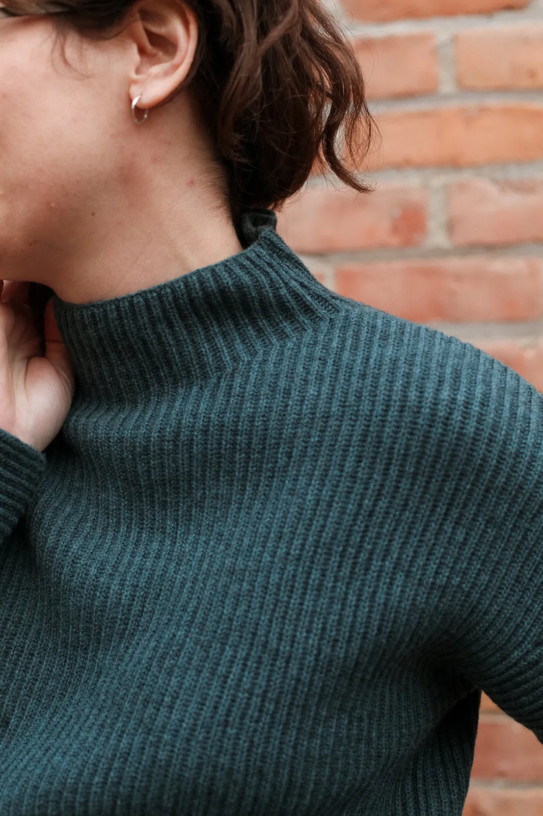 Merino Rib Sweater in Dragonfly Green