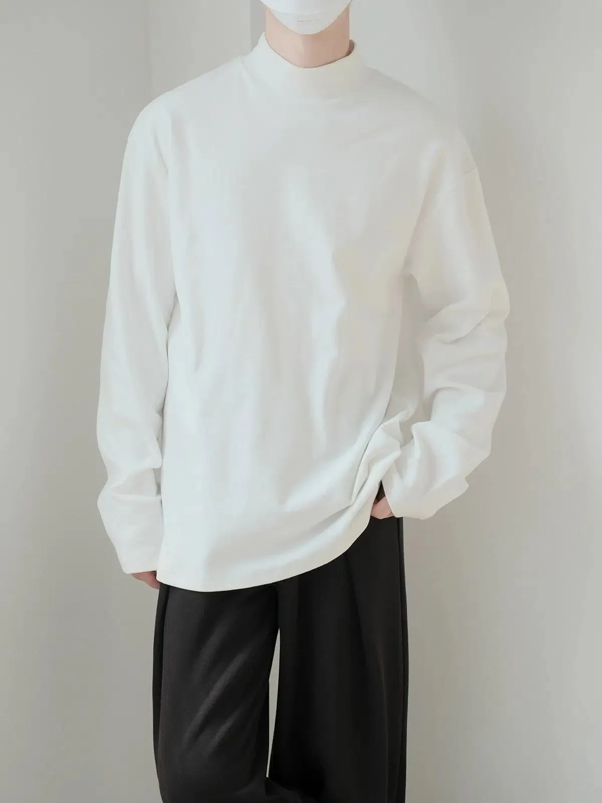 Zhou Versatile Solid Color Mockneck